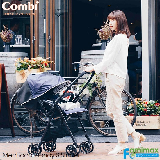 Xe đẩy Combi Handy S (giá bán tại shop: 6,712,000₫)