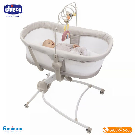 1545472195gchiccobabyhug4in1glacial1.jpg